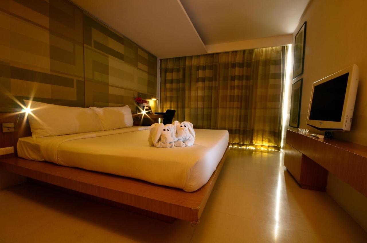 Le Fenix Sukhumvit 11 Bangkok Hotel Exterior foto